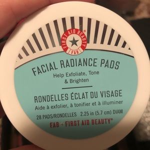 Facial Radiance Pads